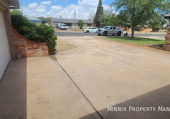 5th image of 4509 Parkdale Dr