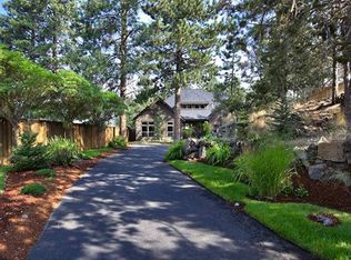 33 NE 14th St, Bend, OR 97701