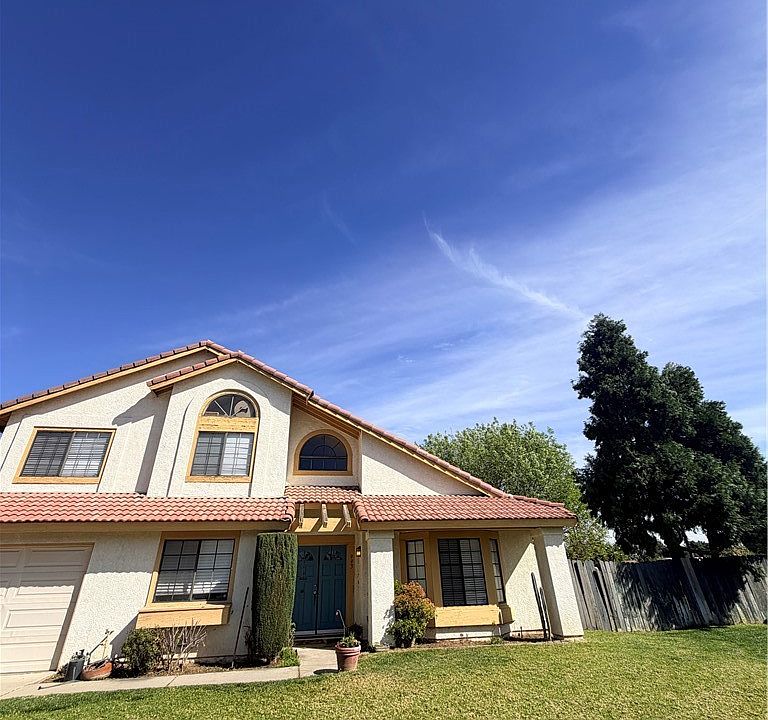 1st image of 993 S Date Ave