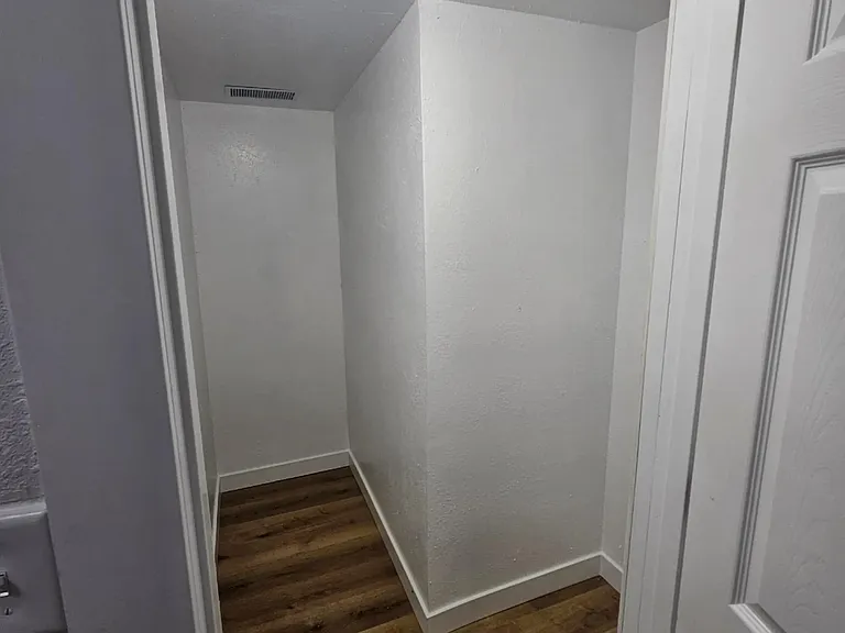 111 W State St #8 — Photo 4