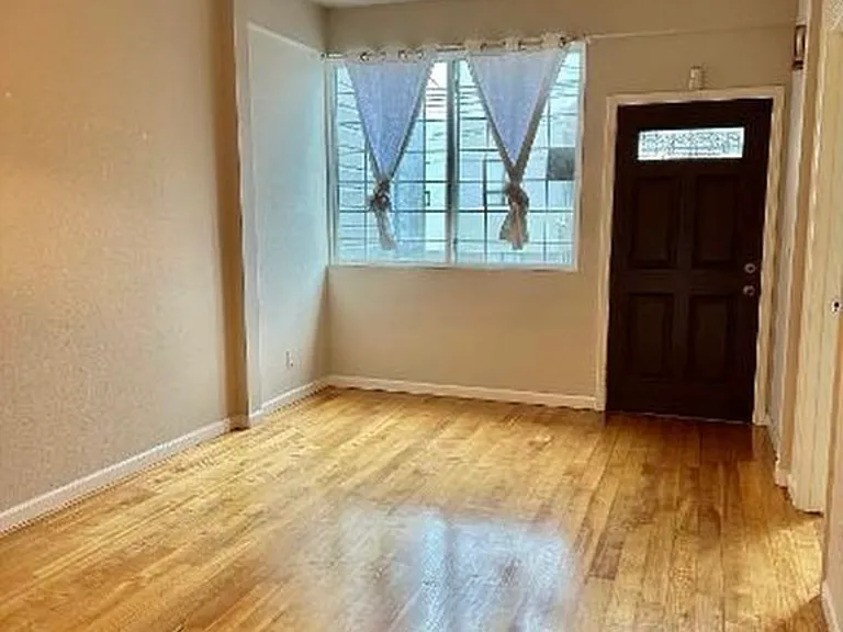 432 Capitol Ave — Photo 2