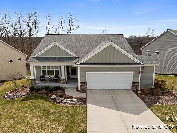4th image of 4122 Preserve Dr NE