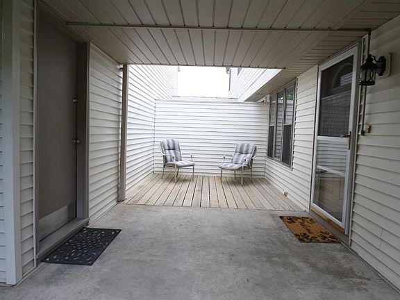 2nd image of 315 Elan Ct