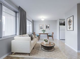 100 Roehampton Avenue, Toronto, ON M4P 1R3