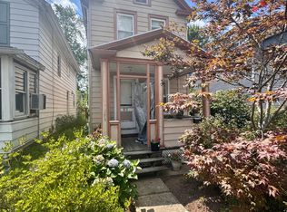 50 Collins St, Hamden, CT 06514