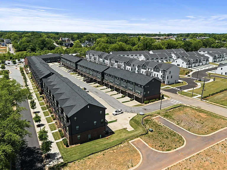 Northside Townhomes — Photo 28