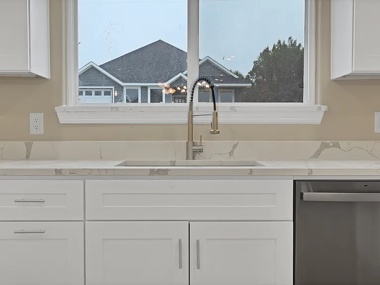 5618 Barkridge Dr — Photo 12