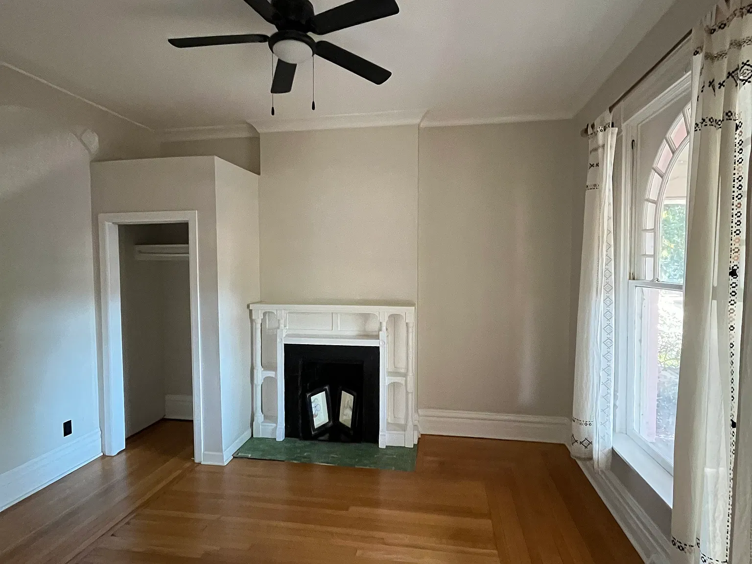 3 bed, 1650 sqft, $3,500 — Photo 1