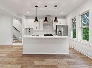 2753 Macomb St NW #3, Washington, DC 20008