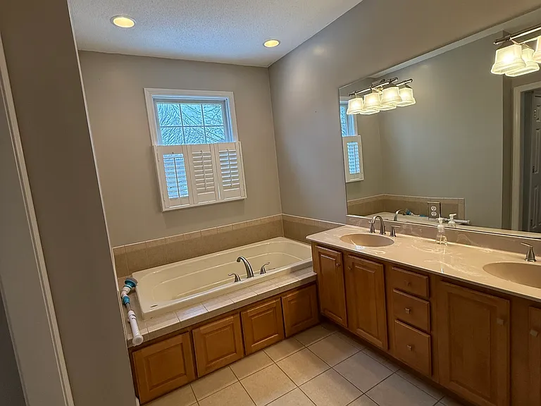 104 Valley View Rd — Photo 36
