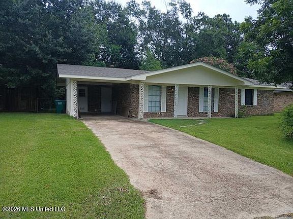 2nd image of 103 Phylis Dr