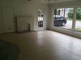 5201 Petty St, Houston, TX 77007