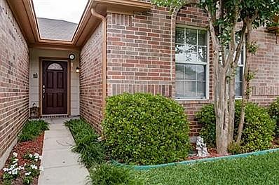 3rd image of 1510 Columbia Dr