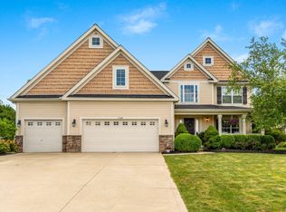 1305 Fox Run Dr, Marysville, OH 43040