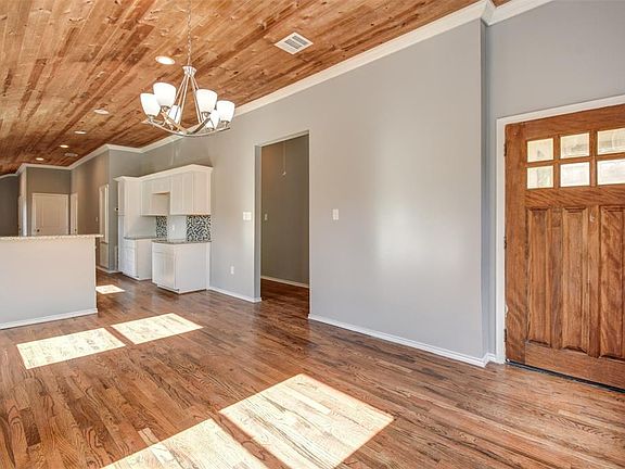 4th image of 1207 Common Park Dr