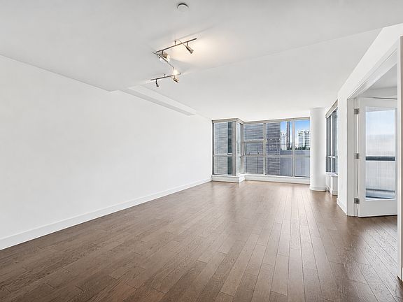 5th image of 435 China Basin St Unit 540