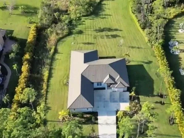 8036 Spendthrift Lane, Port St Lucie, FL 34986