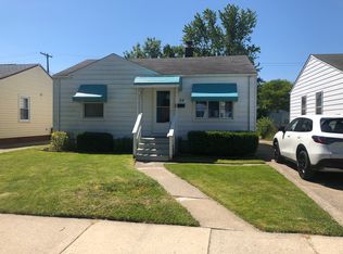 54 E Barrett Ave, Madison Heights, MI 48071