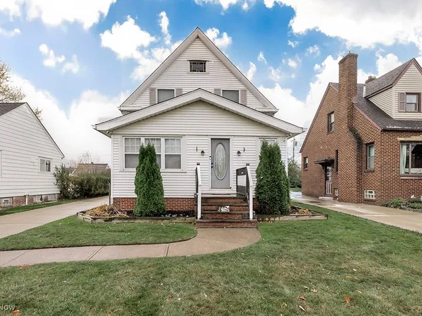 4415 Forestwood Dr, Parma, OH 44134