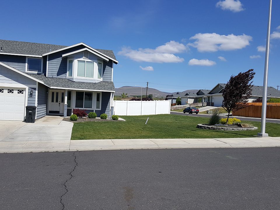 1st image of 207 Darland Ave