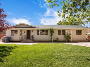 55 E Spring Dr, Toquerville, UT 84774