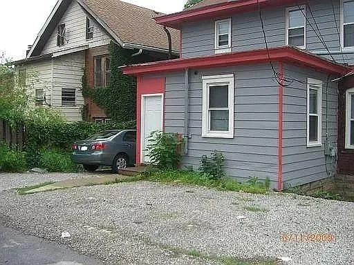 319 E 18th Ave — Photo 3