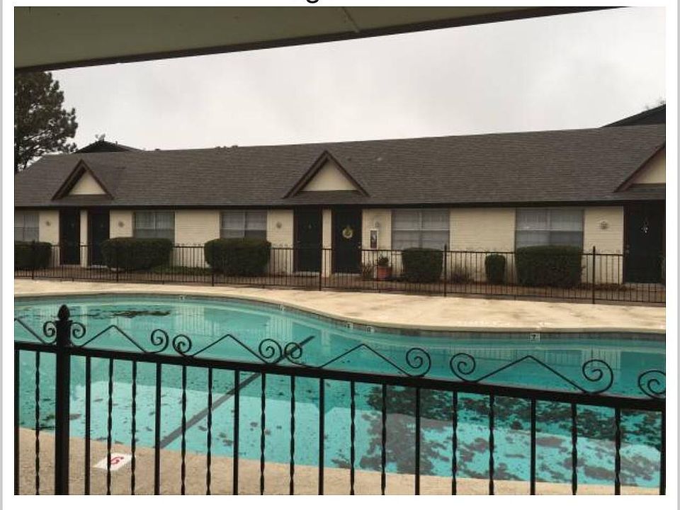 1st image of 1809 E Lindsey St APT 3