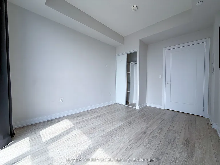 225 Village Green Sq #2705 — Photo 6