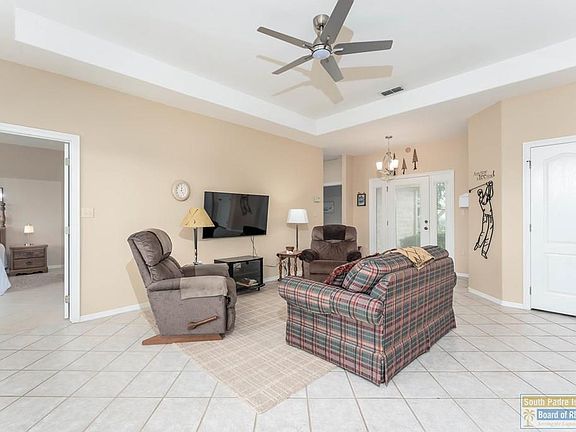 3rd image of 14 Golf House Rd