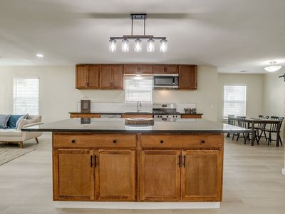 1320 Wayne St, Fort Worth, TX, 76117