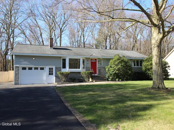 12 Guilder Place, Ballston Lake, NY 12019