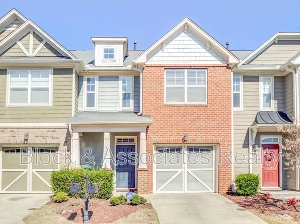 708 Mardonie Reach Ln, Cary, NC 27519