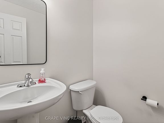 5th image of 322 Foxridge Way
