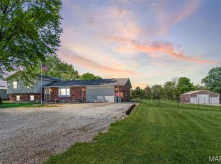 1204 Cemetery Rd, Jerseyville, IL 62052