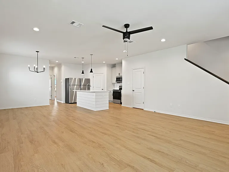 Cooner Residenace — Photo 2