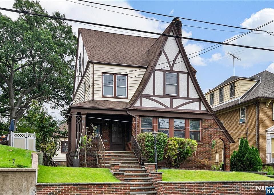1st image of 67 Montross Ave