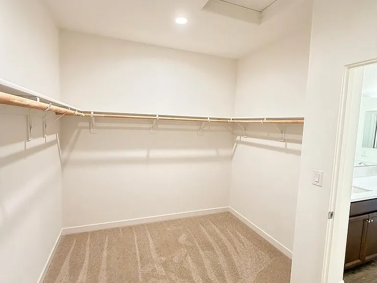 1858 Morro Ct — Photo 32