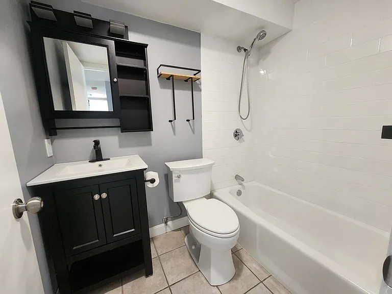 75 Edgelawn Ave #1 — Photo 15