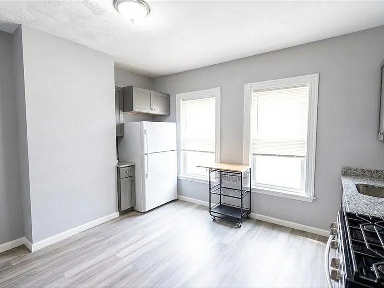 22 Downer Ave #2 — Photo 2