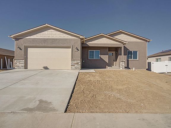 3rd image of 2138 Brookfield Dr #A