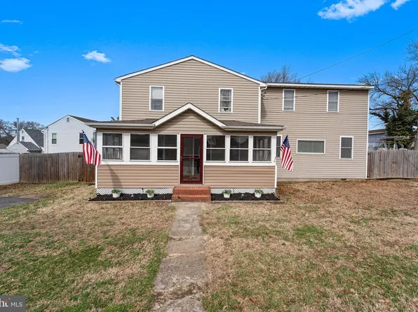 910 Hilltop Rd, Baltimore, MD 21226