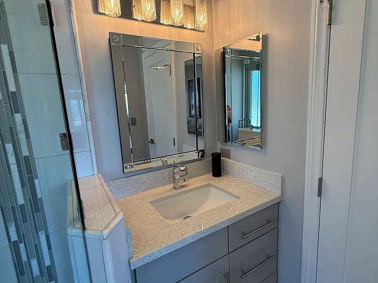 2nd Bedroom ensuite Bathroom