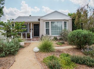 17361 Hamlin St, Lake Balboa, CA 91406