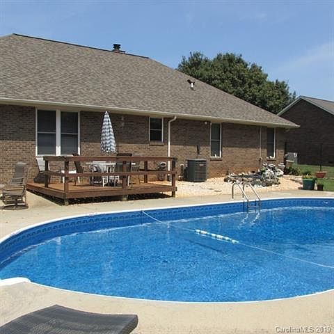 1st image of 7066 Forest Hills Dr