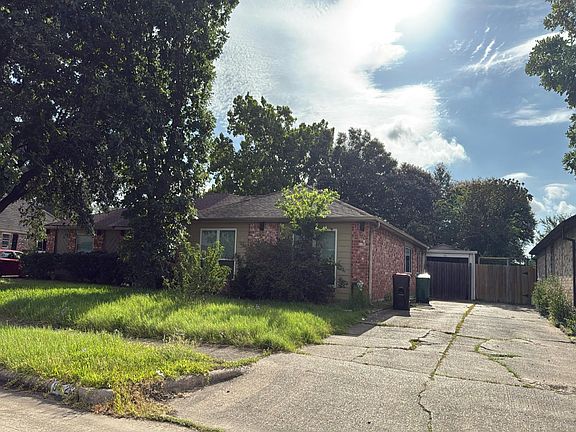 2nd image of 9523 Riverside Lodge Dr