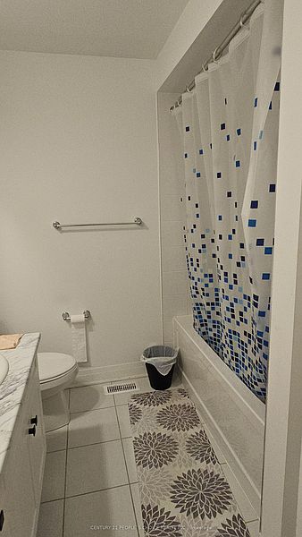 Kitchener House for rent - 4 Bedrooms — photo 22