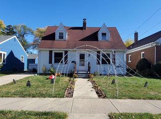 161 S Worth Ave, Elgin, IL 60123