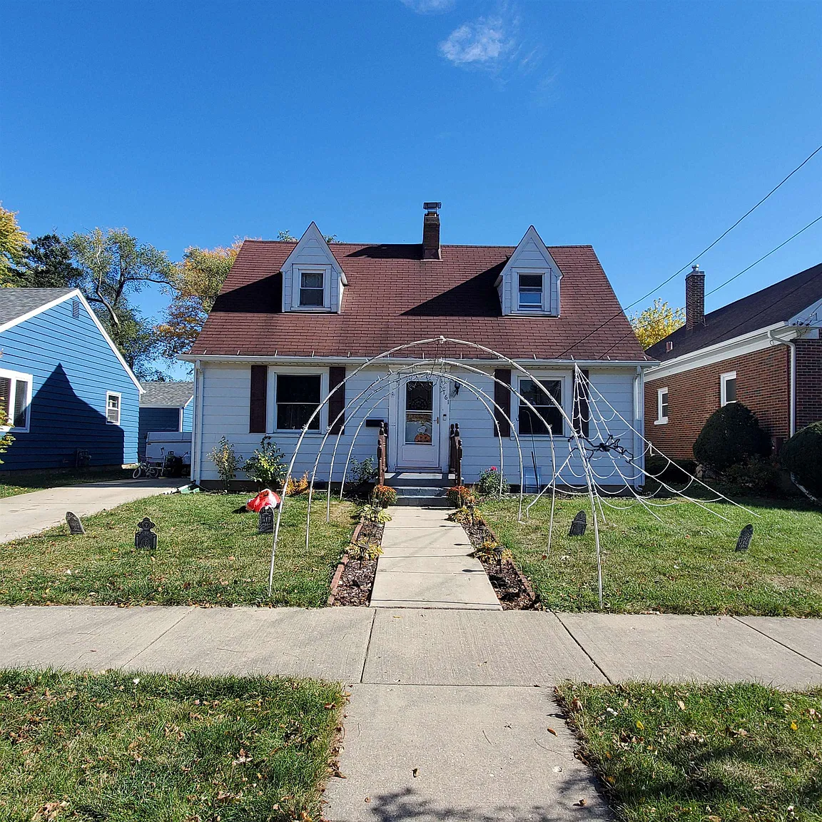 161 S Worth Ave photo 1