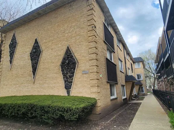 1926 W Pratt Blvd APT 3A, Chicago, IL 60626