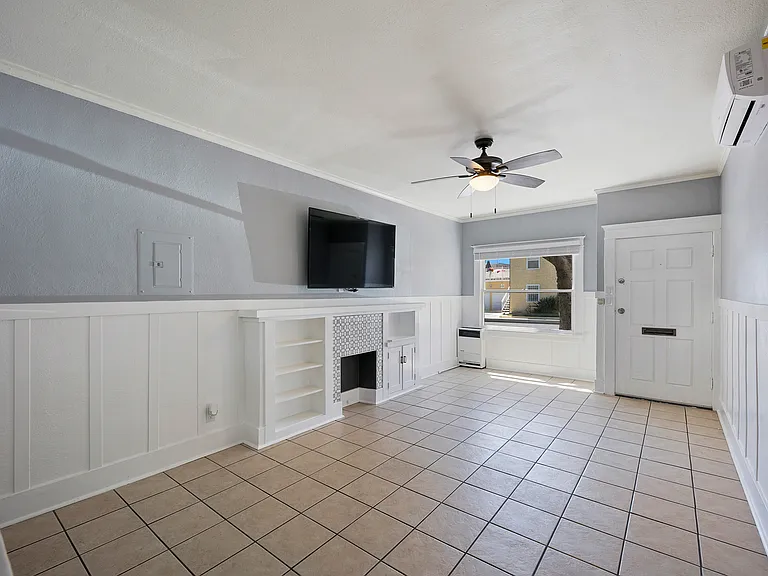 242 Gaviota Ave — Photo 9